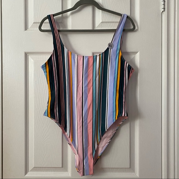 Forever 21 Swimsuit - Picture 1 of 3